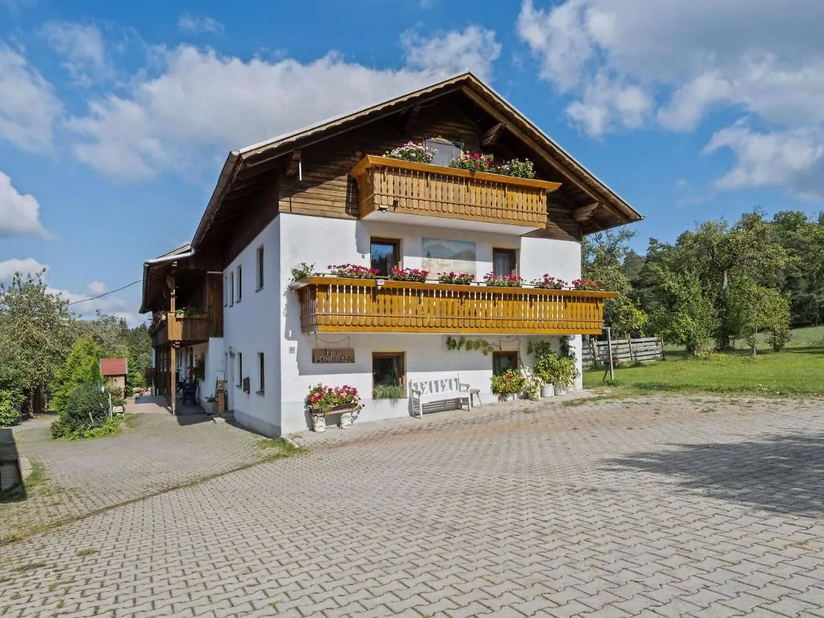 Flat On A Farm Near The Arber Ski Area Neukirchen beim Heiligen Blut 0*,  Niemcy